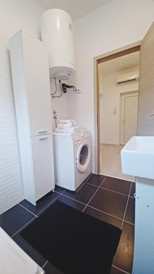 Apartament Apartman Dora Pula Zewnętrze zdjęcie